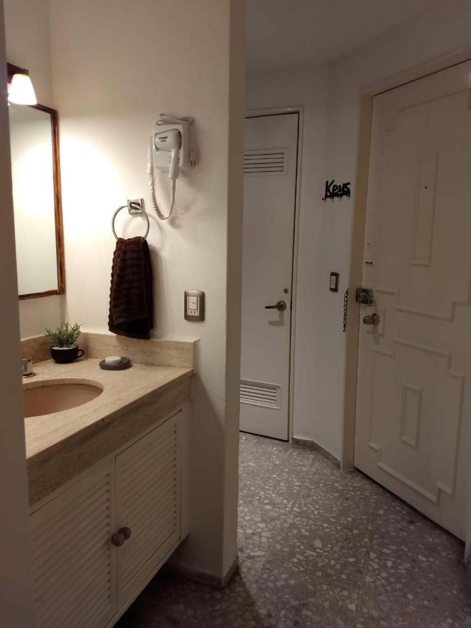 Suite Select Torres Gemelas Акапулко Екстериор снимка